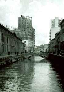 il canale di reno in un veduta verso via roma ora via marconi alla fine degli anni trenta